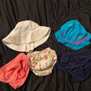 Baby sun hats and bottoms